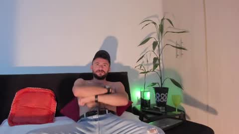 erickpritz_xh online show from April 16, 2026, 9:26 pm