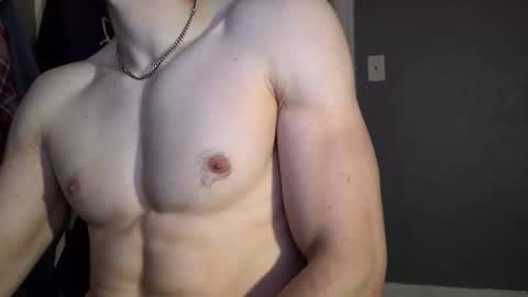 Snapshot of ericmg11 chatting on November 8, 2025, 9:35 pm ericmg11 online show from November 8, 2025, 9:35 pm