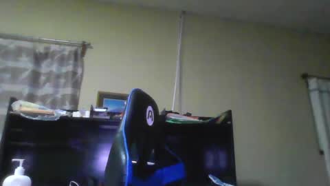 Snapshot of erik1781 chatting on February 9, 2025, 7:05 am erik1781 online show from February 9, 2025, 7:05 am