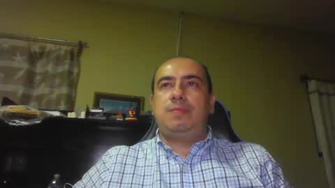 Snapshot of erik1781 chatting on February 11, 2025, 5:05 am erik1781 online show from February 11, 2025, 5:05 am