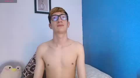 Snapshot of erik_golden_ chatting on July 10, 2026, 9:06 pm I am Erik online show from July 10, 2026, 9:06 pm