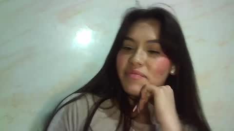 Erika online show from April 19, 2026, 6:10 pm