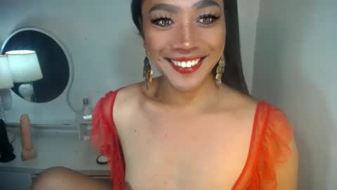 erika_madrigal online show from September 21, 2025, 7:48 pm
