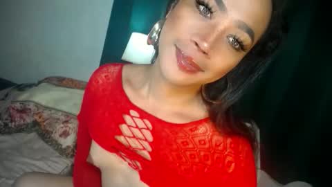 erika_madrigal online show from October 9, 2025, 11:25 pm