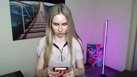 Snapshot of erikagavin chatting on May 14, 2026, 12:01 pm Erika online show from May 14, 2026, 12:01 pm