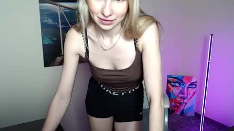 Snapshot of erikagavin chatting on May 22, 2026, 1:17 pm Erika online show from May 22, 2026, 1:17 pm