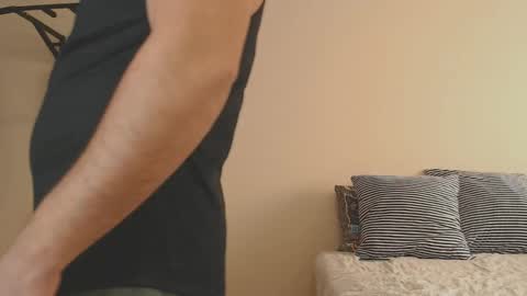 Snapshot of erin_and_johnny chatting on January 26, 2025, 10:45 am erin and johnny online show from January 26, 2025, 10:45 am