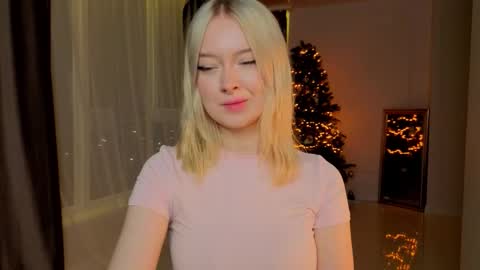 Snapshot of erlenbayer chatting on February 28, 2026, 8:21 pm Chanel online show from February 28, 2026, 8:21 pm