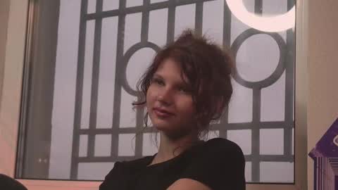 Snapshot of erlineberkshire chatting on December 28, 2024, 11:52 am Becky online show from December 28, 2024, 11:52 am