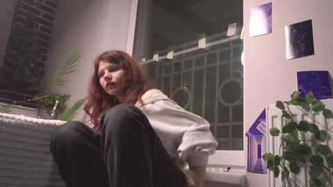 Snapshot of erlineberkshire chatting on December 29, 2024, 2:42 pm Becky online show from December 29, 2024, 2:42 pm