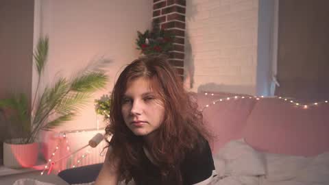 Snapshot of erlineberkshire chatting on January 5, 2025, 10:43 am Becky online show from January 5, 2025, 10:43 am