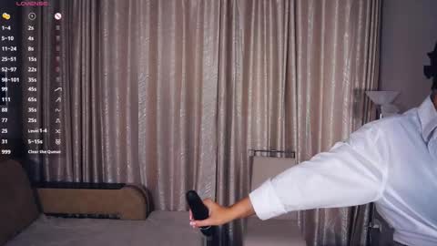 Erline and Monica online show from October 3, 2025, 8:17 pm