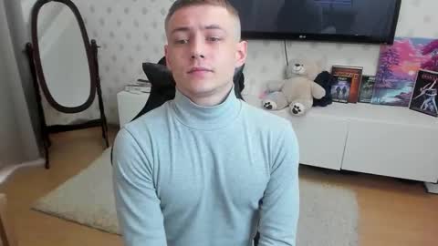 Max online show from October 12, 2025, 1:32 pm