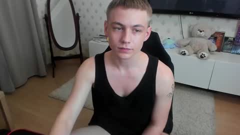 Max online show from October 26, 2025, 9:21 pm