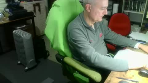 ernello online show from November 8, 2025, 10:04 am