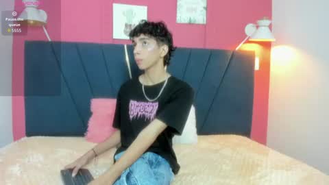 ero_boy40 online show from July 17, 2026, 4:08 am