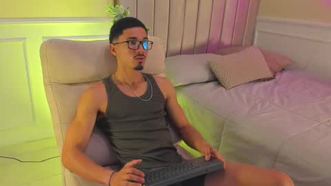 eros_becker_ online show from March 15, 2026, 2:39 am
