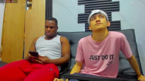 eros_fang online show from November 10, 2025, 12:04 pm