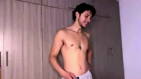 erosdominant_ online show from May 10, 2026, 3:55 am