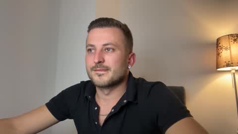 eroslane online show from October 31, 2025, 8:21 pm