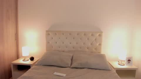 Snapshot of erotic_boobs chatting on December 13, 2024, 8:37 pm Karen online show from December 13, 2024, 8:37 pm