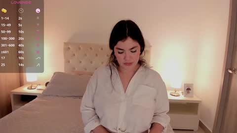 Snapshot of erotic_boobs chatting on December 18, 2024, 8:47 pm Karen online show from December 18, 2024, 8:47 pm