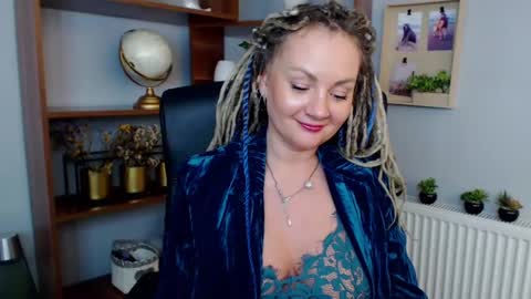 Snapshot of erotic_kaya chatting on February 13, 2025, 6:27 pm KAYA online show from February 13, 2025, 6:27 pm