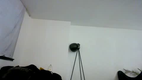 Nikki Erotica online show from May 11, 2026, 5:02 am