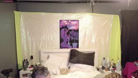 Cash  Carry Fox online show from October 17, 2025, 12:14 am