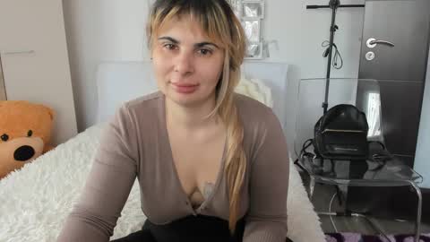 Snapshot of eroticsensualkitty4u chatting on February 7, 2025, 9:16 am eroticsensualkitty4u online show from February 7, 2025, 9:16 am