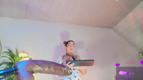 TINY  online show from March 20, 2026, 3:22 am