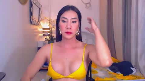 Snapshot of ervanamorge chatting on February 16, 2025, 10:10 pm Ervana online show from February 16, 2025, 10:10 pm