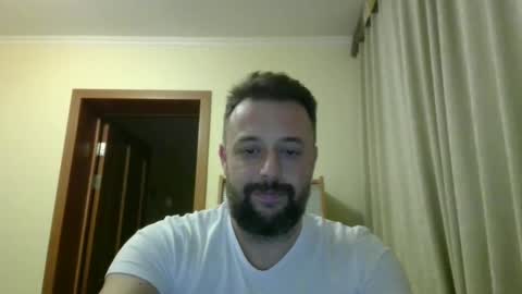Snapshot of esibizionista_91 chatting on December 11, 2024, 3:37 pm esibizionista 91 online show from December 11, 2024, 3:37 pm
