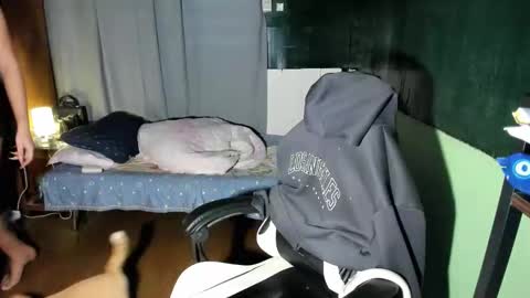 Chelliane online show from October 1, 2025, 2:39 am