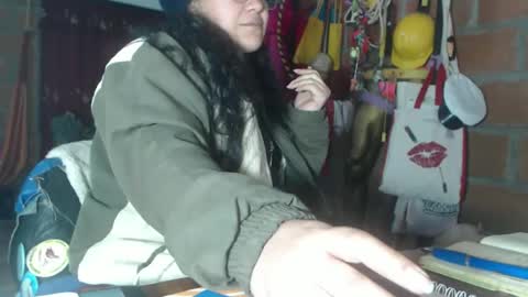 Eskela911 online show from December 18, 2025, 6:08 am