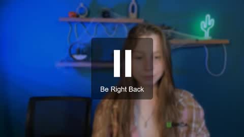 Snapshot of esme_moore_ chatting on October 29, 2025, 9:55 am esme_moore_ online show from October 29, 2025, 9:55 am