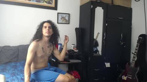 Esnider online show from May 13, 2026, 5:21 pm