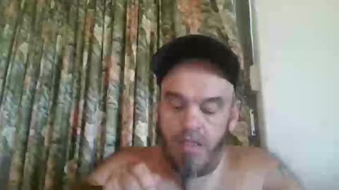Essensual Elf online show from September 17, 2025, 1:51 am