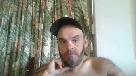 Essensual Elf online show from September 19, 2025, 1:29 am