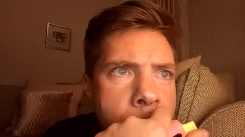 essexlad2022 online show from April 14, 2026, 11:44 pm