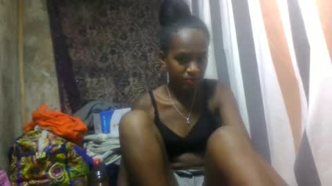 estancelee online show from June 13, 2026, 11:52 am