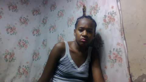 estancelee online show from July 26, 2026, 10:38 pm