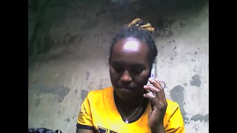 estanie online show from September 9, 2025, 12:48 pm