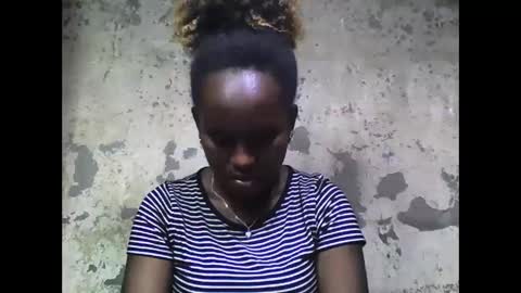 estanie online show from October 3, 2025, 7:22 pm