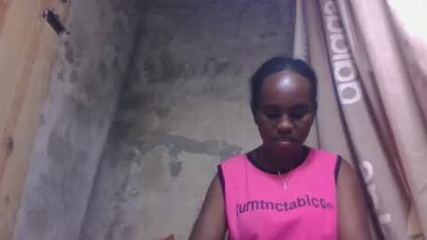 estanie online show from October 8, 2025, 7:00 pm