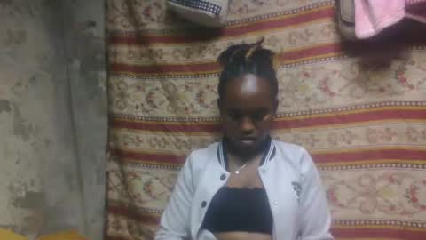 estanie online show from October 11, 2025, 6:50 pm