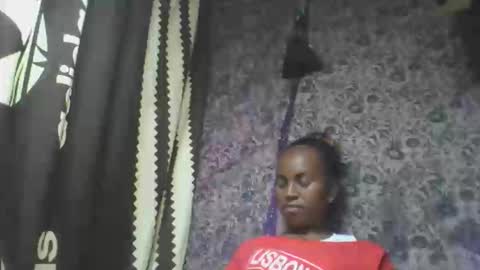 estanie online show from October 27, 2025, 6:45 pm