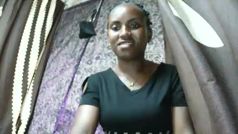 estanie online show from November 3, 2025, 6:31 pm