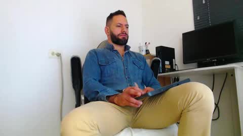 esteban online show from March 12, 2026, 2:56 pm