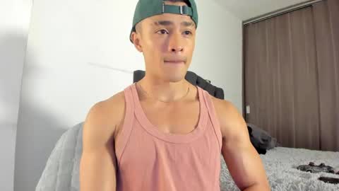 ESTEBAN online show from March 18, 2026, 10:57 pm